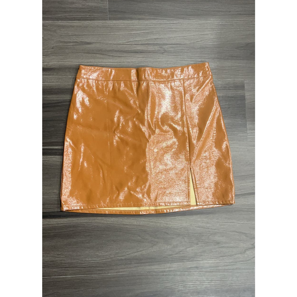 Le Lis Faux Leather Mini Skirt